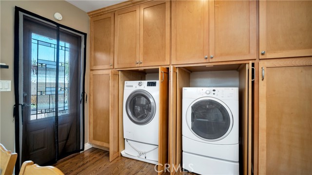 5215 E Monlaco Road, Long Beach CA: https://media.crmls.org/medias/2fdcca50-1fc8-420d-8083-7a65c0d63ea0.jpg