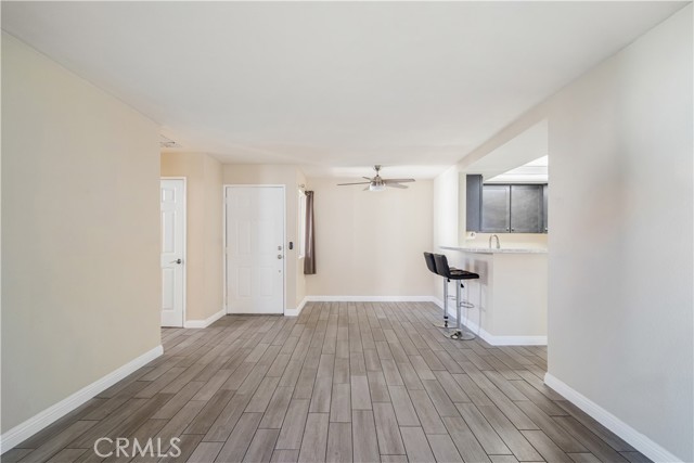 Detail Gallery Image 8 of 18 For 16377 Lakeshore Dr 3h,  Lake Elsinore,  CA 92530 - 2 Beds | 2 Baths