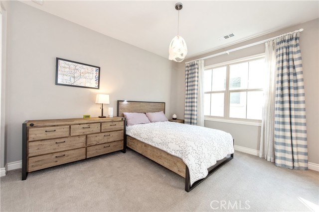 58 Dublin, Irvine CA: https://media.crmls.org/medias/2fddc318-428c-49de-9930-18ea30ddfb6a.jpg