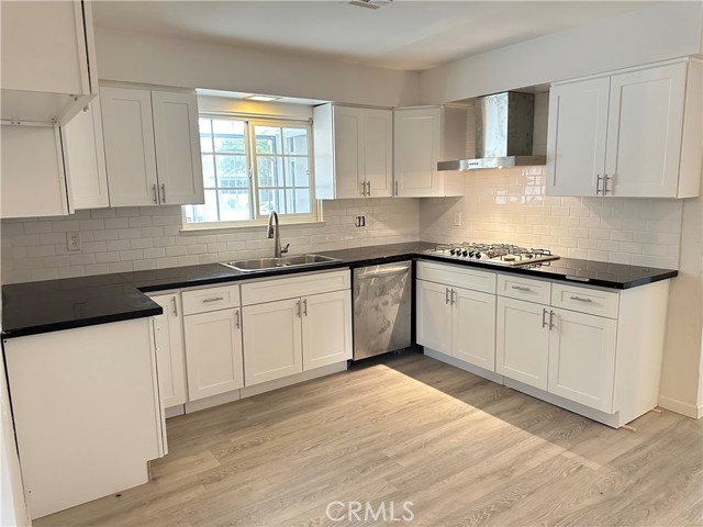 614 E Pondera Street, Lancaster CA: https://media.crmls.org/medias/2fddd6e6-ff2d-4bb0-b37c-ece6dd27fff2.jpg