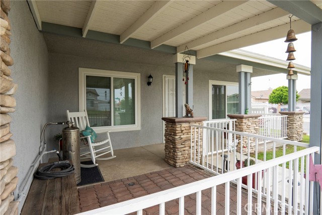7483 Catalpa Avenue, Highland CA: https://media.crmls.org/medias/2fde1179-ddd5-4bee-a0ed-53952d5fd7b2.jpg