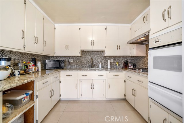Detail Gallery Image 7 of 34 For 6021 Gage Ave #1,  Bell Gardens,  CA 90201 - 3 Beds | 2 Baths