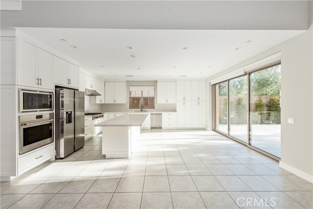 Detail Gallery Image 11 of 29 For 201 Evaroad, Irvine,  CA 92602 - 4 Beds | 3 Baths