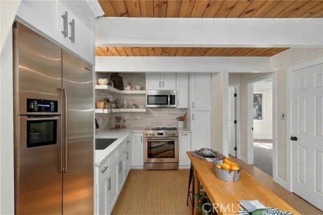 Detail Gallery Image 12 of 49 For 26980 Everest, Lake Arrowhead,  CA 92317 - 2 Beds | 2 Baths