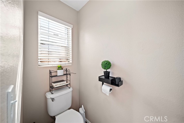 Detail Gallery Image 26 of 36 For 901 Primrose Lane, Corona,  CA 92878 - 3 Beds | 2/1 Baths