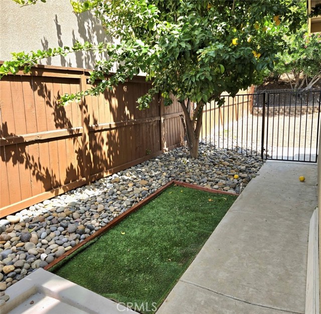 36108 Lipizzan Lane, Wildomar CA: https://media.crmls.org/medias/2fe0a5dd-fcc6-4067-99a2-ce3cec41e648.jpg