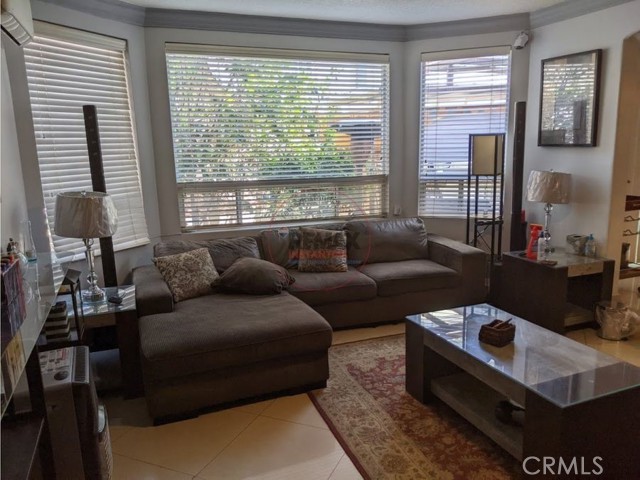 Detail Gallery Image 7 of 71 For 669 Calle Paseo De Las Acacias, –,  – 22847 - 5 Beds | 3/1 Baths