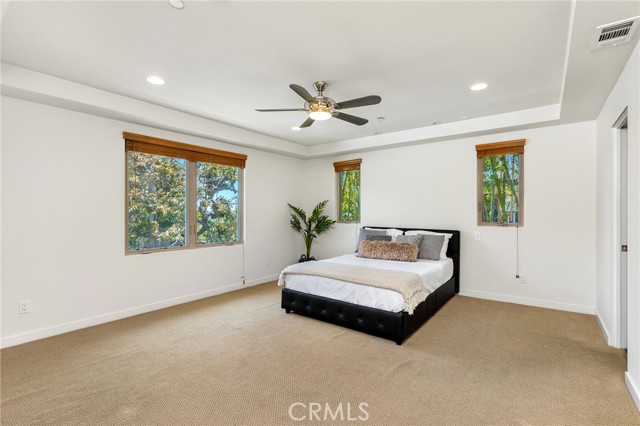 Detail Gallery Image 12 of 20 For 1542 Manhattan Beach Bld, Manhattan Beach,  CA 90266 - 4 Beds | 4 Baths