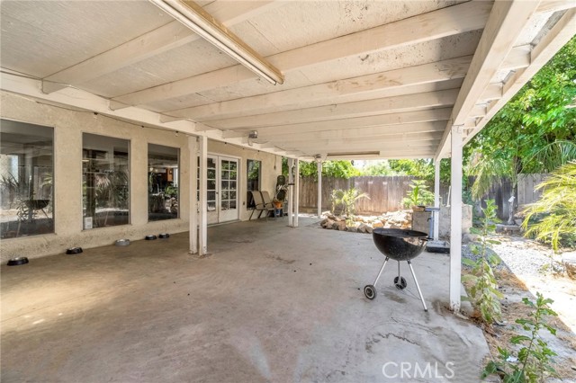 4883 E Geary Street, Fresno CA: https://media.crmls.org/medias/2fe1ef26-9d09-48bb-acbc-c6baef14e329.jpg