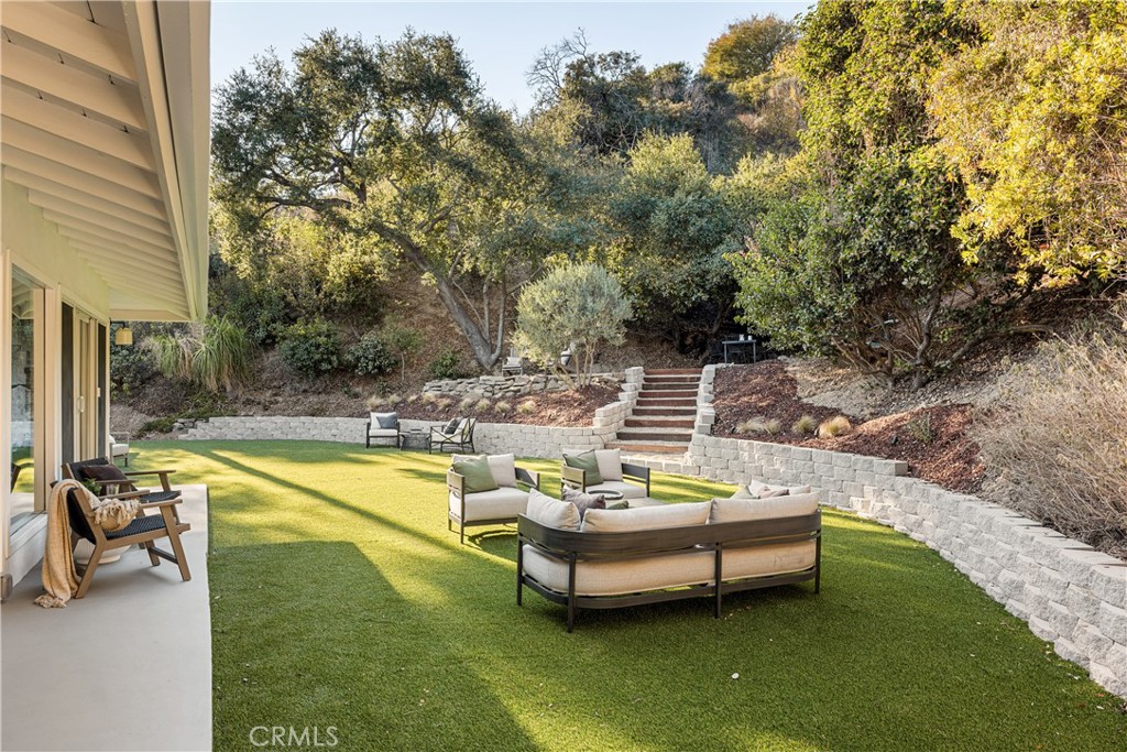 4031 Deerhorn DriveSherman Oaks img 16