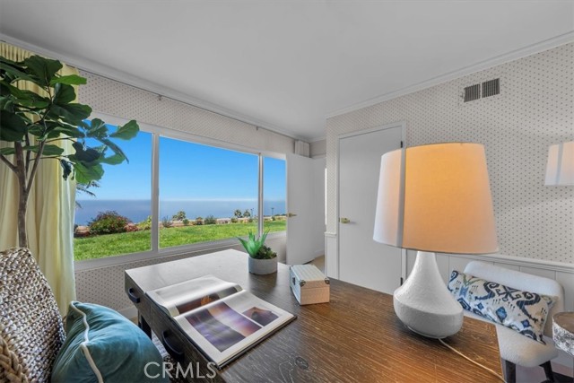 29127 Covecrest Drive, Rancho Palos Verdes CA: https://media.crmls.org/medias/2fe2966f-1649-4e96-ab23-2fd3f321dd37.jpg