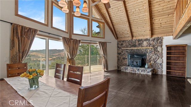 Detail Gallery Image 6 of 69 For 19383 Stonegate Rd, Hidden Valley Lake,  CA 95467 - 4 Beds | 3 Baths