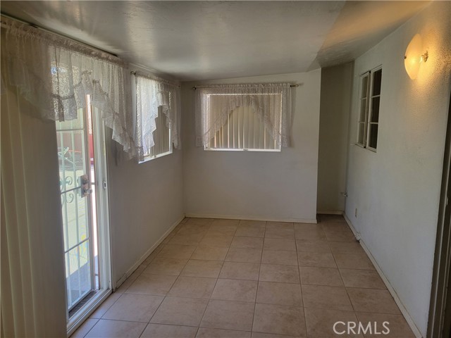 Detail Gallery Image 6 of 24 For 331 S Muriel Dr, Barstow,  CA 92311 - 3 Beds | 1 Baths