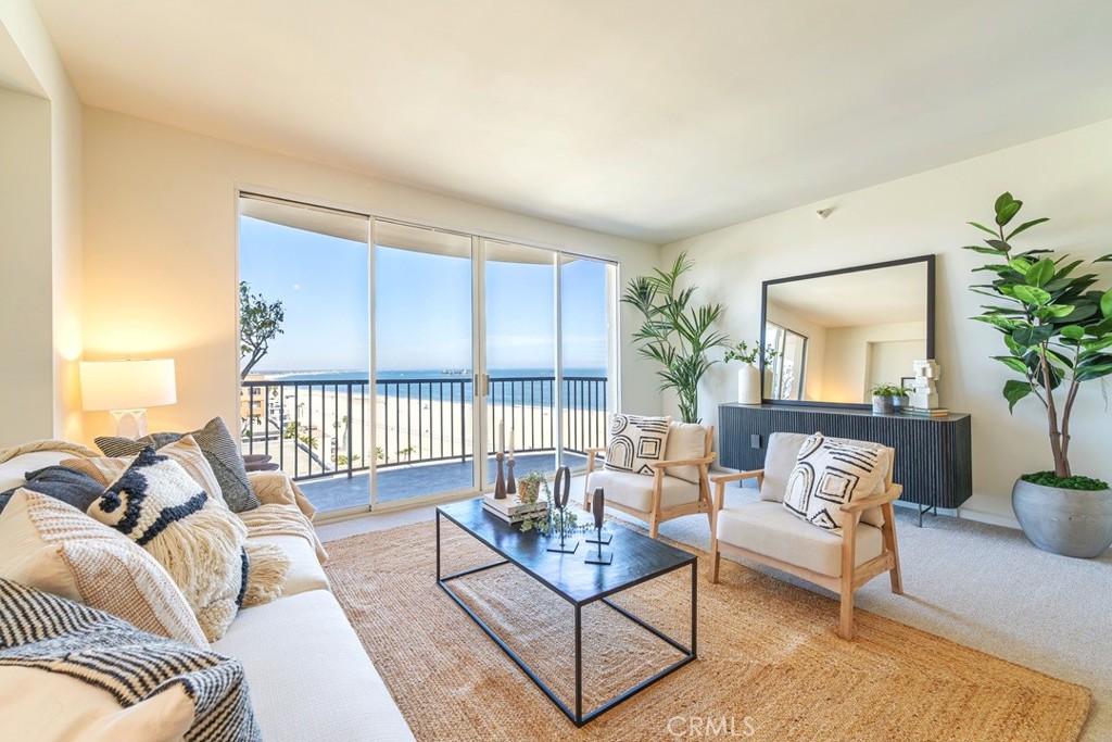 850 E Ocean Blvd #903