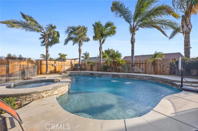 11515 Regarse, Bakersfield CA: https://media.crmls.org/medias/2fe4d7dd-ed9b-449c-96e7-864d9767d41c.jpg