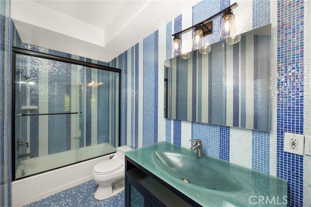 451 W Le Roy Avenue, Arcadia CA: https://media.crmls.org/medias/2fe5011f-e947-4114-a4d1-66e466bb20b9.jpg