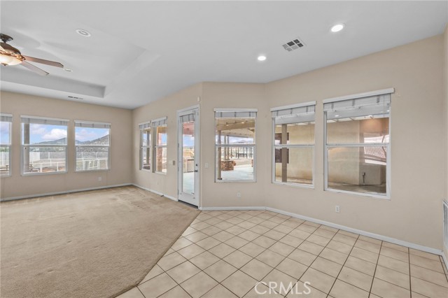 Detail Gallery Image 15 of 54 For 101 via De La Valle, Lake Elsinore,  CA 92532 - 4 Beds | 2/1 Baths