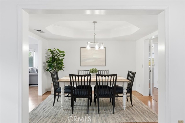 Detail Gallery Image 4 of 23 For 2113 Marshallfield Ln #B,  Redondo Beach,  CA 90278 - 4 Beds | 2/1 Baths