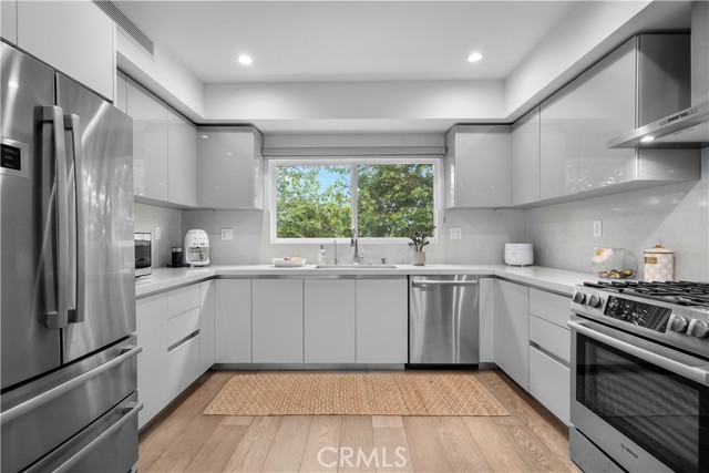 14157 Tiara Street, Sherman Oaks CA: https://media.crmls.org/medias/2fe5356f-c500-4656-b8f8-d45b429141c0.jpg