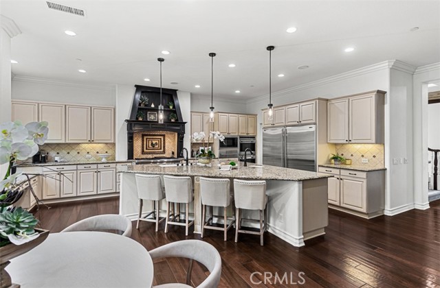 Detail Gallery Image 28 of 75 For 26012 Horseshoe Cr, Laguna Hills,  CA 92653 - 5 Beds | 5/1 Baths