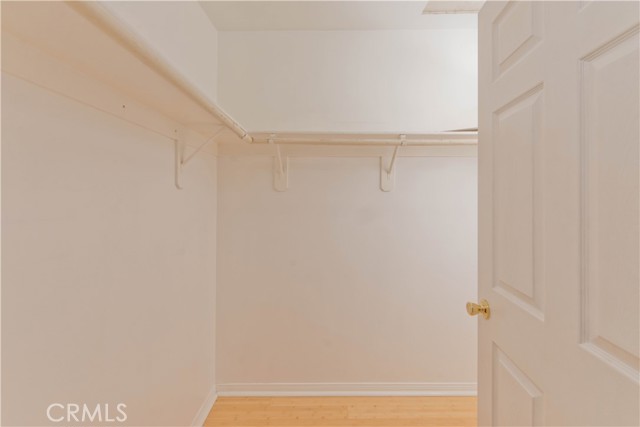 Detail Gallery Image 5 of 35 For 21023 1/2 Gault St #7,  Canoga Park,  CA 91303 - 3 Beds | 2/1 Baths