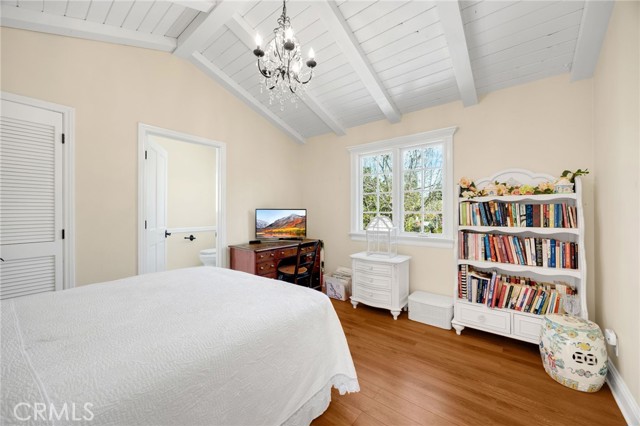 Detail Gallery Image 22 of 55 For 3301 Tilden Ave, Los Angeles,  CA 90034 - 4 Beds | 4 Baths