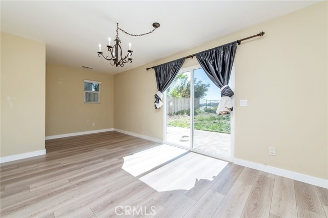 Detail Gallery Image 12 of 31 For 34137 Camelina, Lake Elsinore,  CA 92532 - 4 Beds | 2/1 Baths