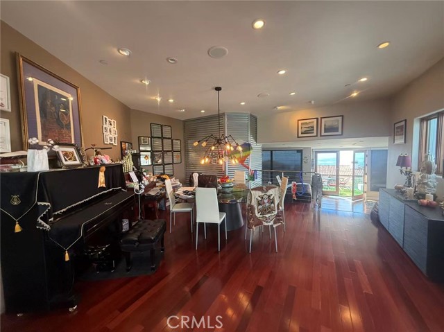 Detail Gallery Image 11 of 29 For 988 Acapulco, Laguna Beach,  CA 92651 - 4 Beds | 3/1 Baths