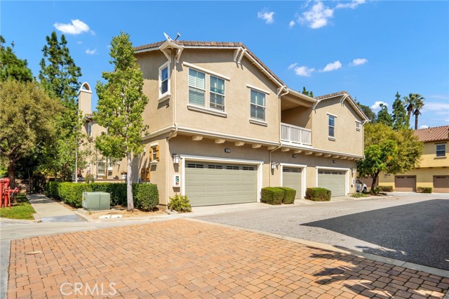 Detail Gallery Image 1 of 38 For 986 Sweetbriar Ln #B,  Azusa,  CA 91702 - 2 Beds | 2 Baths
