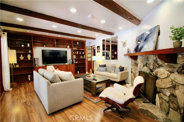 Detail Gallery Image 3 of 25 For 4968 Reforma Rd, Woodland Hills,  CA 91364 - 4 Beds | 2 Baths