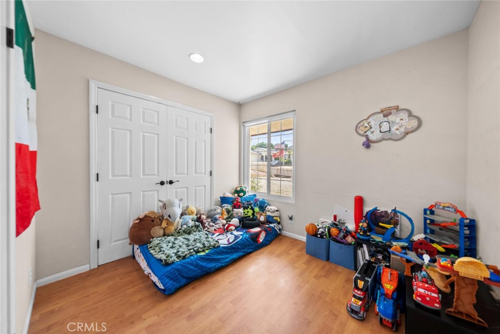 1458 Kent - photo 16