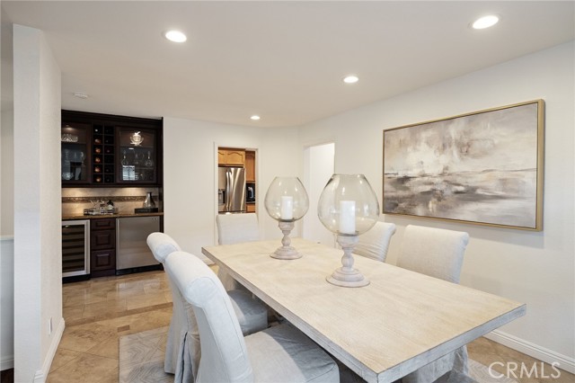 2812 Oak Avenue, Manhattan Beach, California 90266, 4 Bedrooms Bedrooms, ,2 BathroomsBathrooms,Residential,Sold,Oak,SB22058615