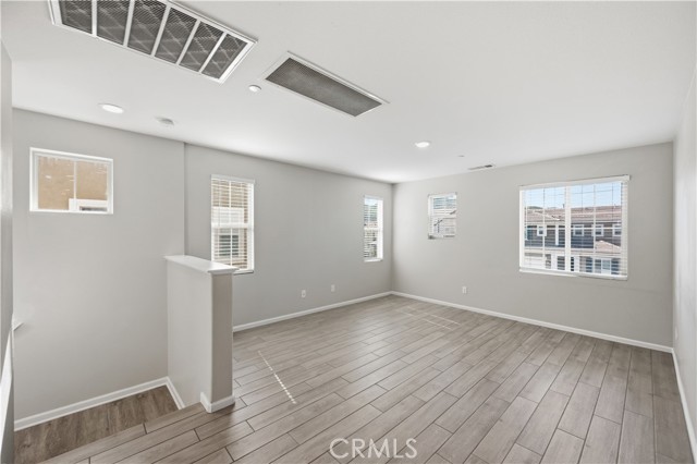 Detail Gallery Image 18 of 42 For 24526 Snapdragon Way, Lake Elsinore,  CA 92532 - 4 Beds | 3 Baths