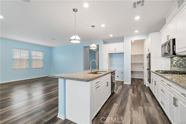 Detail Gallery Image 13 of 42 For 32847 Bachelor Peak St, Winchester,  CA 92596 - 4 Beds | 3 Baths