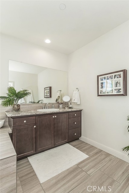 Image 36 of 75 For 877 Treasure Hills