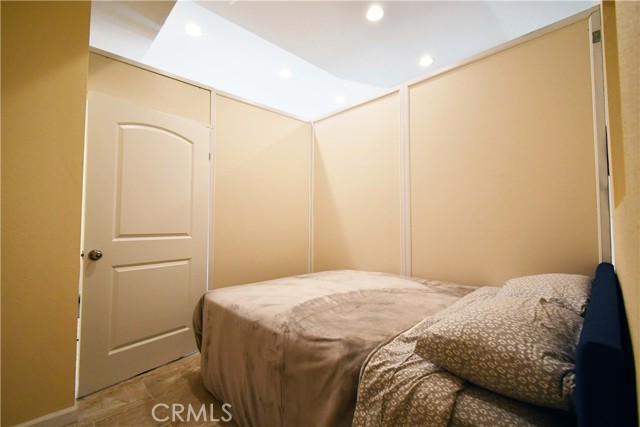 Detail Gallery Image 41 of 42 For 6508 Moorcroft Ave, Woodland Hills,  CA 91303 - 5 Beds | 3/1 Baths