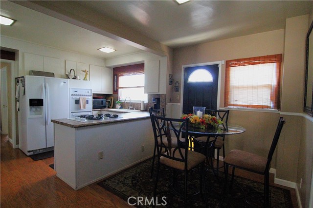 Detail Gallery Image 15 of 30 For 13250 Dyer St, Sylmar,  CA 91342 - 3 Beds | 1/1 Baths