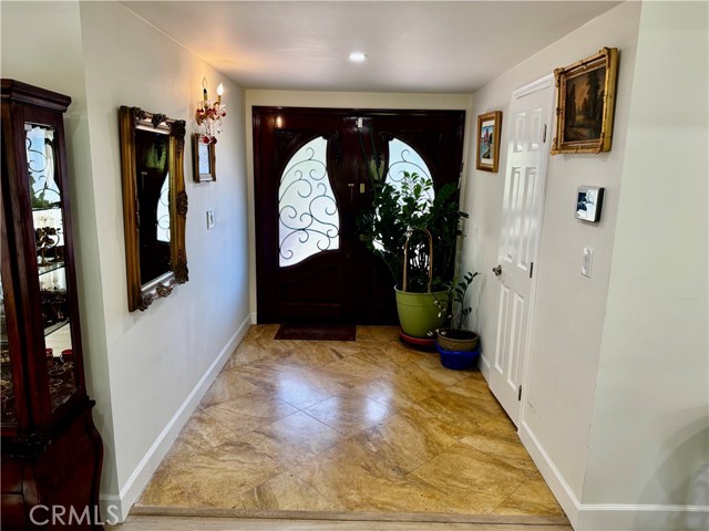 20537 Aetna Street, Woodland Hills CA: https://media.crmls.org/medias/2febf8be-2319-4ed5-be94-64c7575a4b77.jpg
