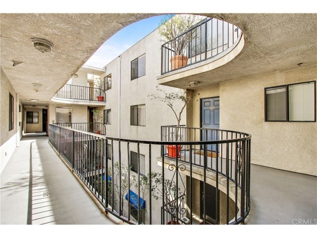 Detail Gallery Image 29 of 29 For 726 Elm Ave #304,  Long Beach,  CA 90813 - 2 Beds | 2 Baths