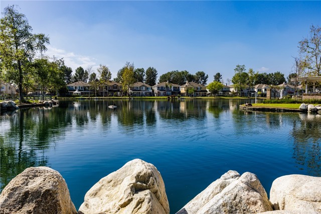 7 Bayview Drive, Buena Park CA: https://media.crmls.org/medias/2fecc4c4-c718-45ce-8d47-6faafab949bd.jpg
