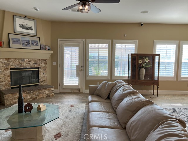 Detail Gallery Image 6 of 56 For 8701 Maggiore Ln, Bakersfield,  CA 93312 - 3 Beds | 2 Baths