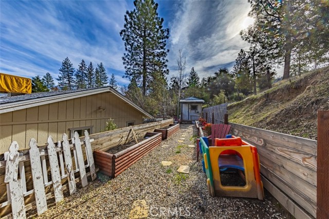 Detail Gallery Image 39 of 46 For 41864 Crass Dr, Oakhurst,  CA 93644 - 3 Beds | 2 Baths