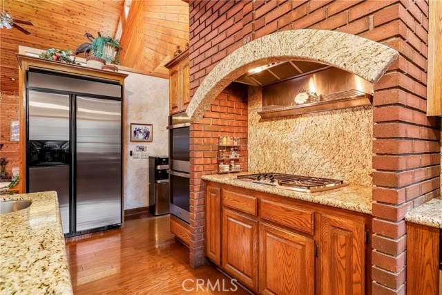 41504 Mission Drive, Palmdale CA: https://media.crmls.org/medias/2ff0a8f7-536b-437f-ab8c-89f3740e8463.jpg