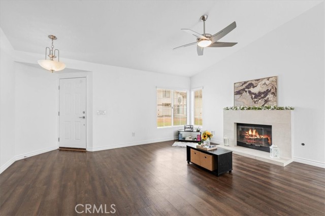 4758 Don Diego, San Bernardino CA: https://media.crmls.org/medias/2ff0d1ea-97fe-4ad8-8474-8d6ac156142b.jpg