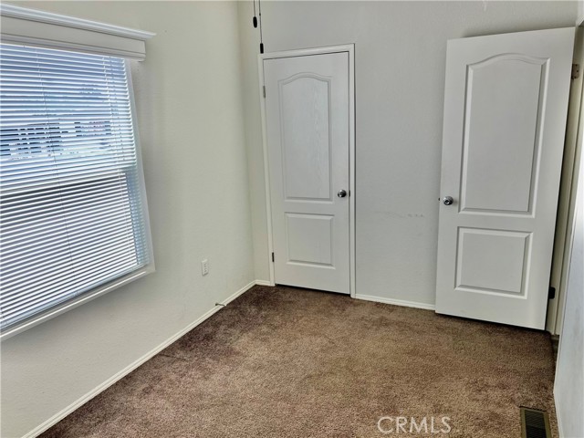 Detail Gallery Image 10 of 33 For 3000 S Chester Ave #48,  Bakersfield,  CA 93304 - 3 Beds | 2 Baths