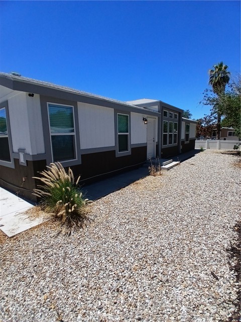 25382 Wanda Lane, Hemet CA: https://media.crmls.org/medias/2ff2bb7f-5c4e-47e7-a6b8-a34c03f98628.jpg