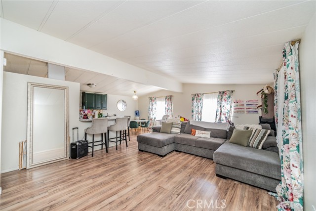 Detail Gallery Image 9 of 30 For 1550 Rimpau Ave #37,  Corona,  CA 92881 - 3 Beds | 2 Baths