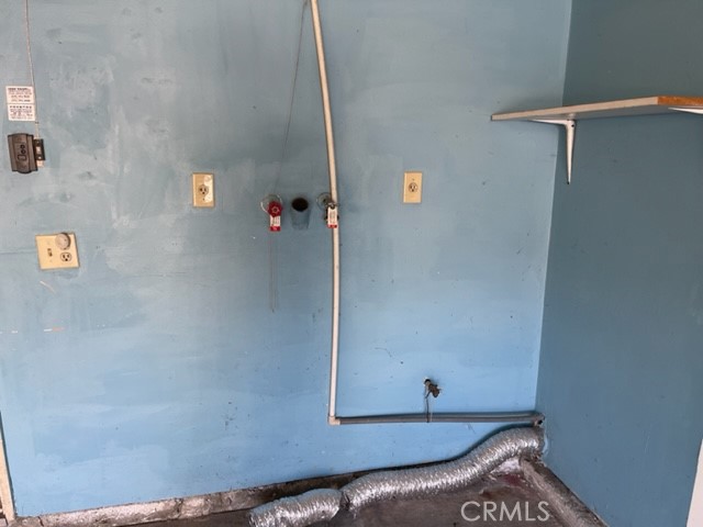 https://media.crmls.org/medias/2ff35cd6-78a2-4e0a-9d6b-ff21180860cc.jpg?preset=X-Large
