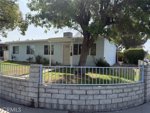 13778 Desmond Street, Pacoima CA: https://media.crmls.org/medias/2ff3b0cd-b3a7-42ee-858e-e5b2160276e5.jpg
