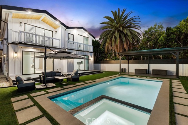 535 N Sierra Bonita Avenue, Los Angeles CA: https://media.crmls.org/medias/2ff3c1de-3fe4-491f-85d4-531095649078.jpg